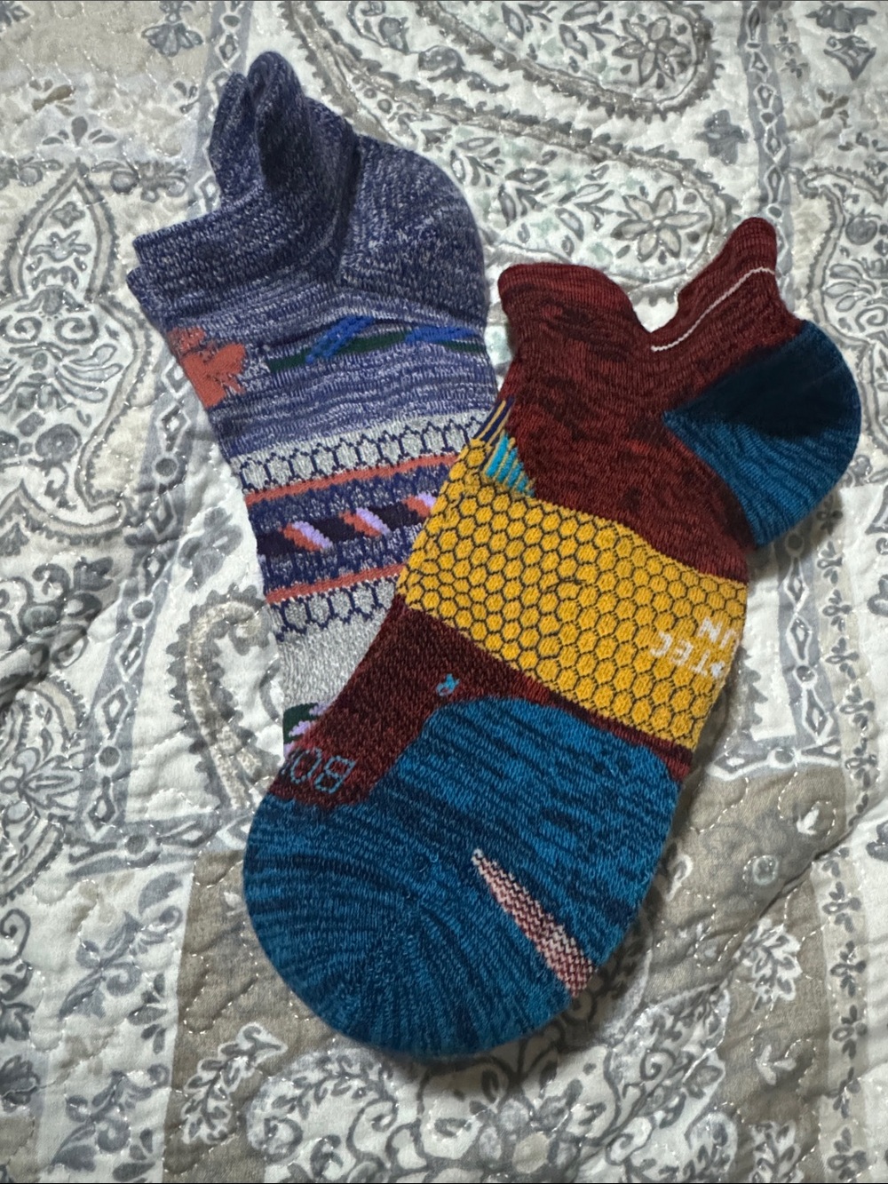 NEW (2)Bombas Hex Tec Run LowCut Unisex Athletic Socks Blue/Yellow/Maroon SZ XL